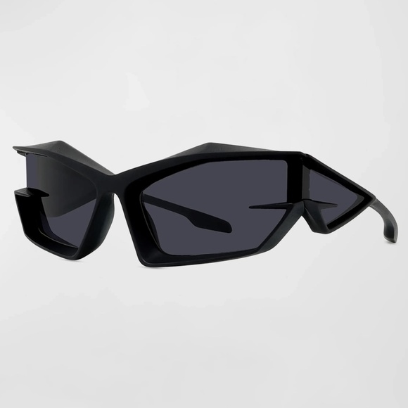 Givenchy Eyewear Giv Cut Shield Sunglasses GV40049U Black Unisex - Picture 1 of 10